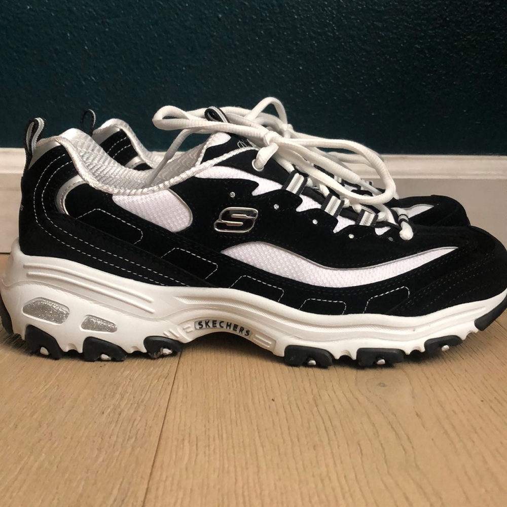 Sketchers D’lites shoes